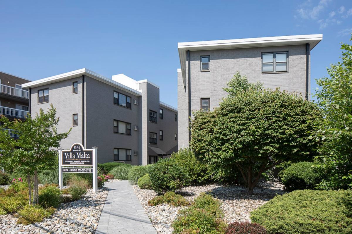 Apartment for rent at 30-34 Moonachie Rd, Hackensack, NJ 07601