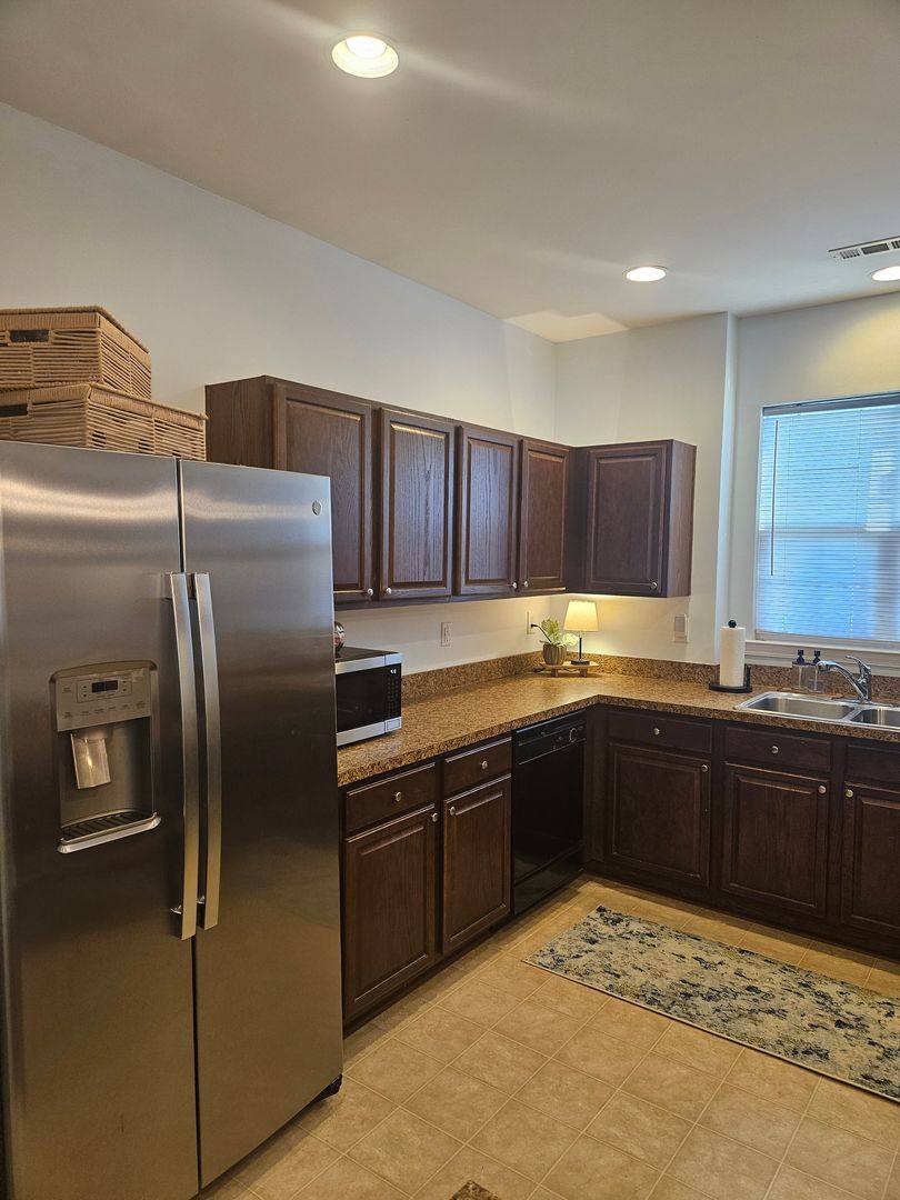 Townhouse for rent at 142 Silverspring Place, Mooresville, NC 28117