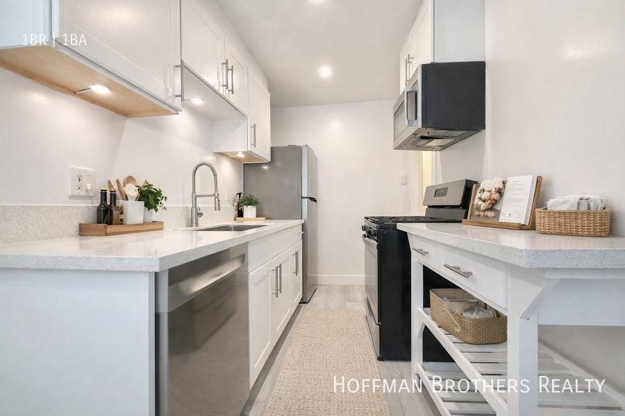 Apartment for rent at 6631 Fountain Ave, Los Angeles, CA 90028