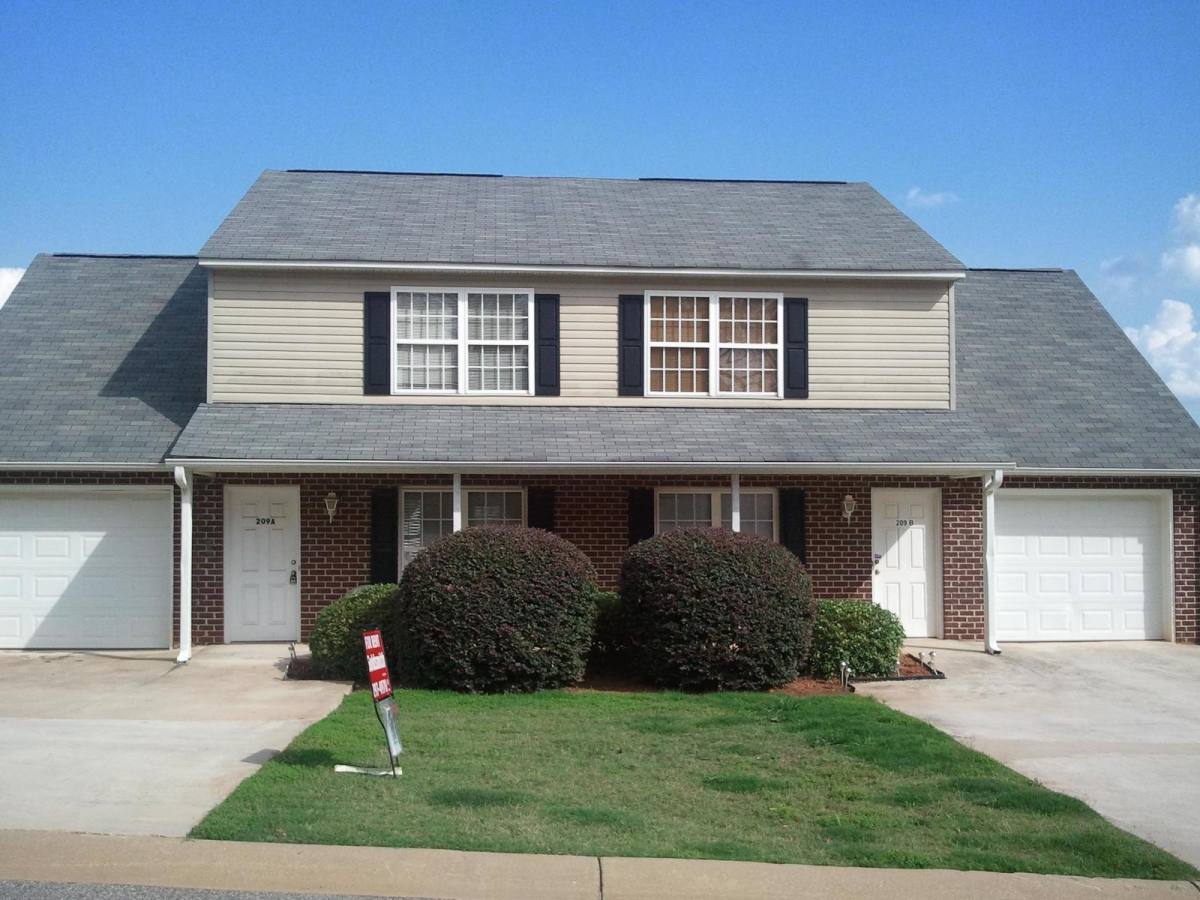 Townhouse for rent at 209-B Springfield Circle, Easley, SC 29642