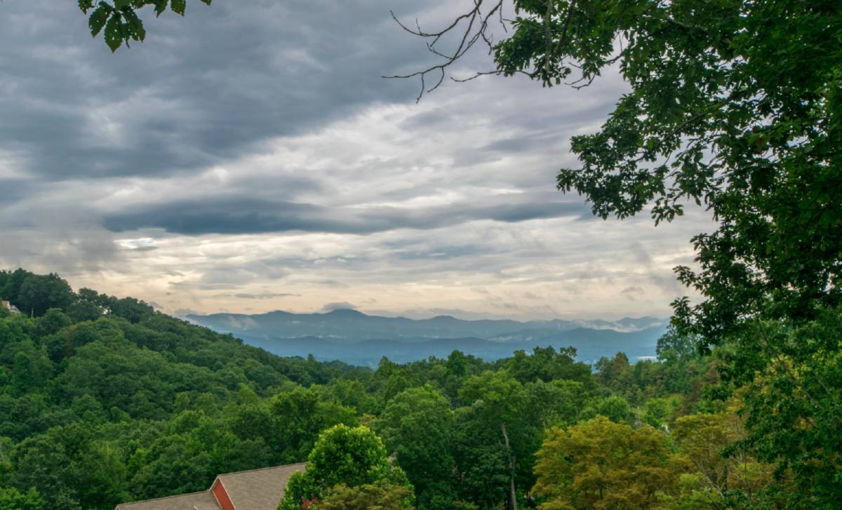 House for rent at 108 Jenny Lind Dr, Hendersonville, NC 28791