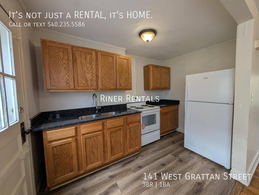 Apartment for rent at 141 W Grattan St, Harrisonburg, VA 22801