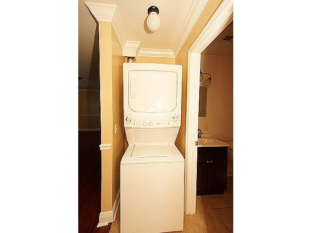 Apartment for rent at 995 King St #B, Charleston, SC 29407