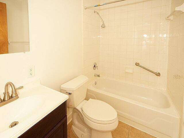 Apartment for rent at 995 King St #B, Charleston, SC 29407