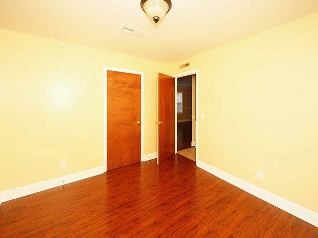 Apartment for rent at 995 King St #B, Charleston, SC 29407