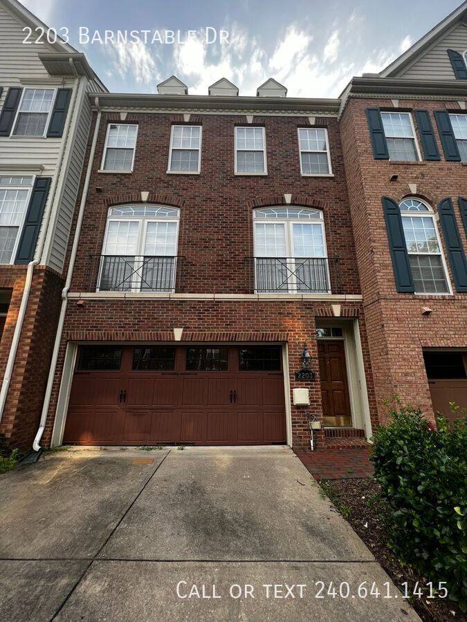 Townhouse for rent at 2203 Barnstable Dr, Upper Marlboro, MD 20774
