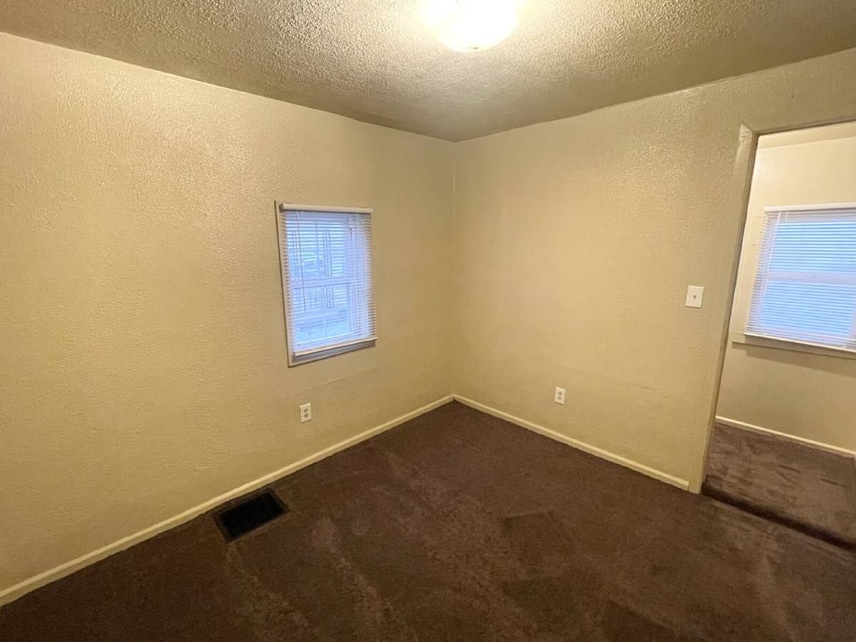 House for rent at 2228 Arrow Ave, Anderson, IN 46016