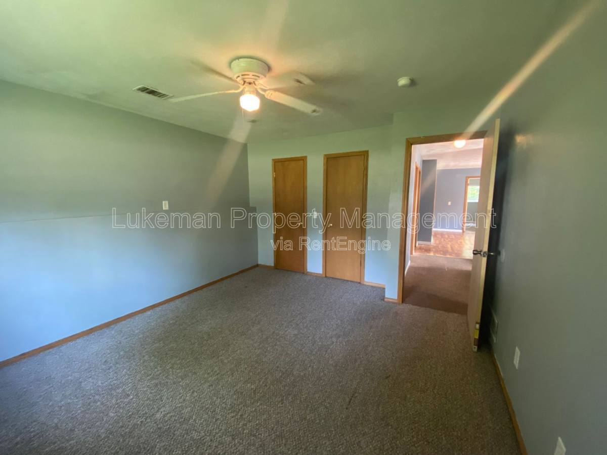 Apartment for rent at 1201 Lafayette Ave, Kalamazoo, MI 49006