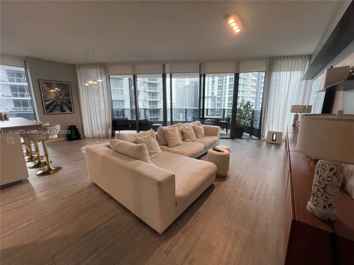 Condo for rent at 1000 Brickell Ave #2201, Miami, FL 33131