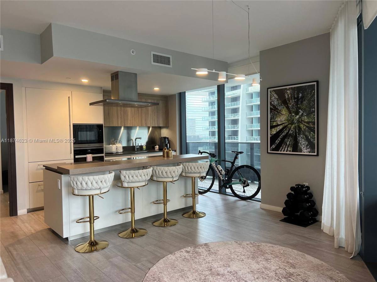 Condo for rent at 1000 Brickell Ave #2201, Miami, FL 33131