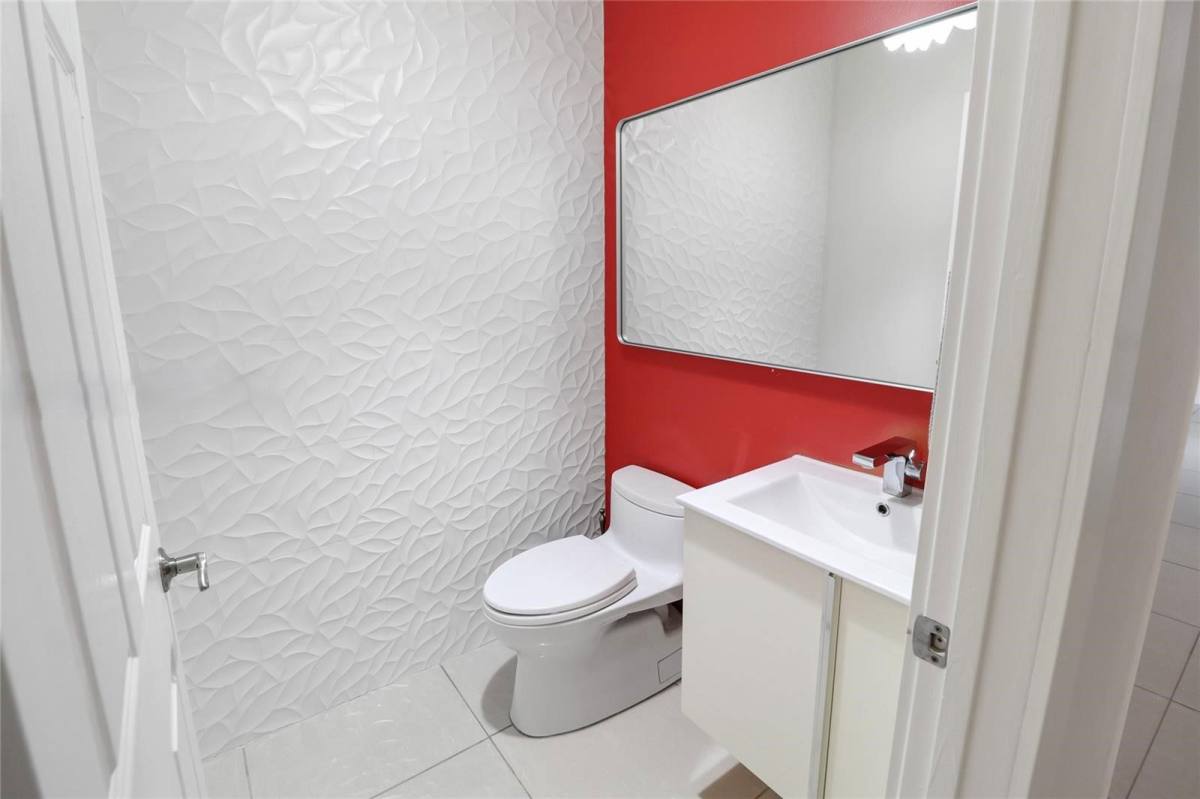 House for rent at 1600 Blue Jay Circle, Fort Lauderdale, FL 33327