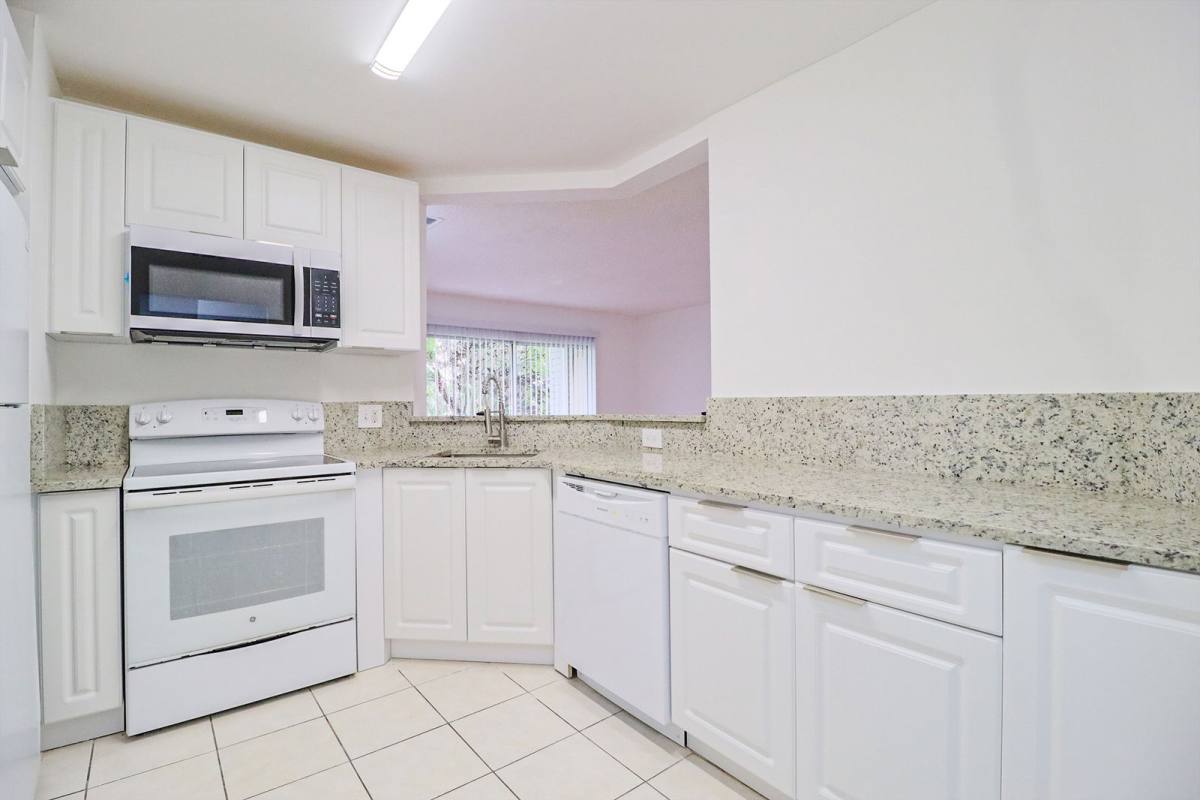 Condo for rent at 3453 NW 44th St #105, Fort Lauderdale, FL 33309