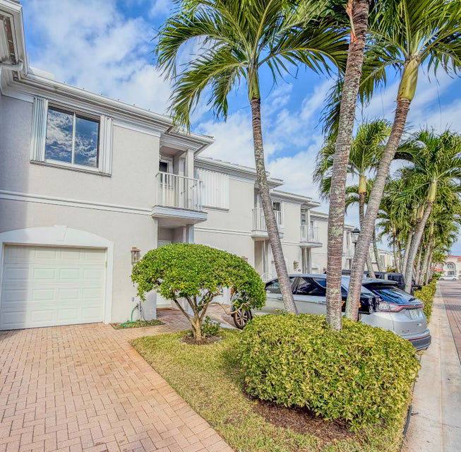 Townhouse for rent at 753 Seaview Dr, North Palm Beach, FL 33408