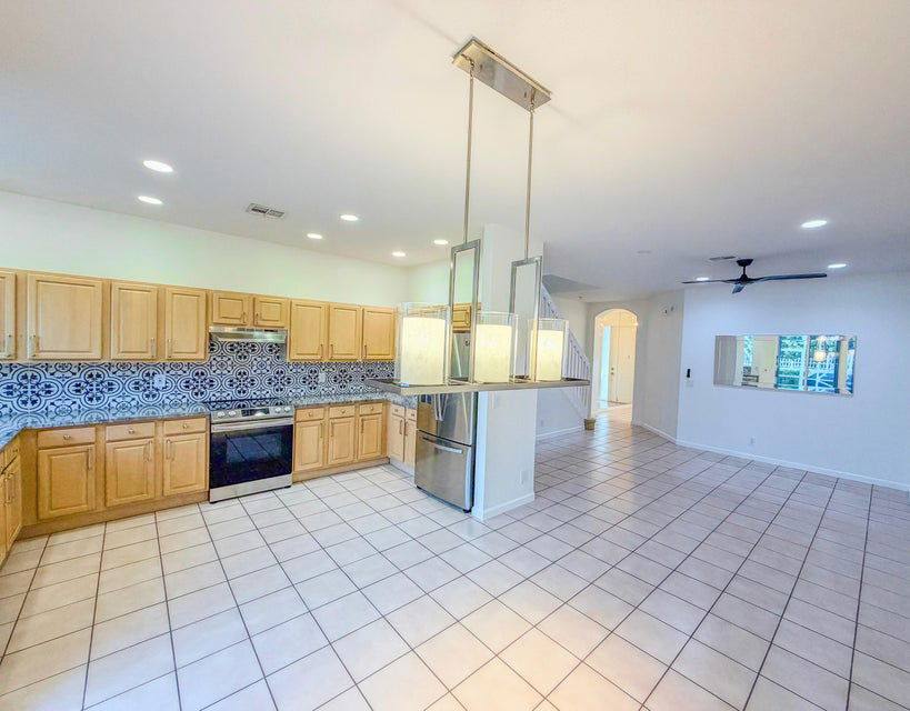 Townhouse for rent at 753 Seaview Dr, North Palm Beach, FL 33408