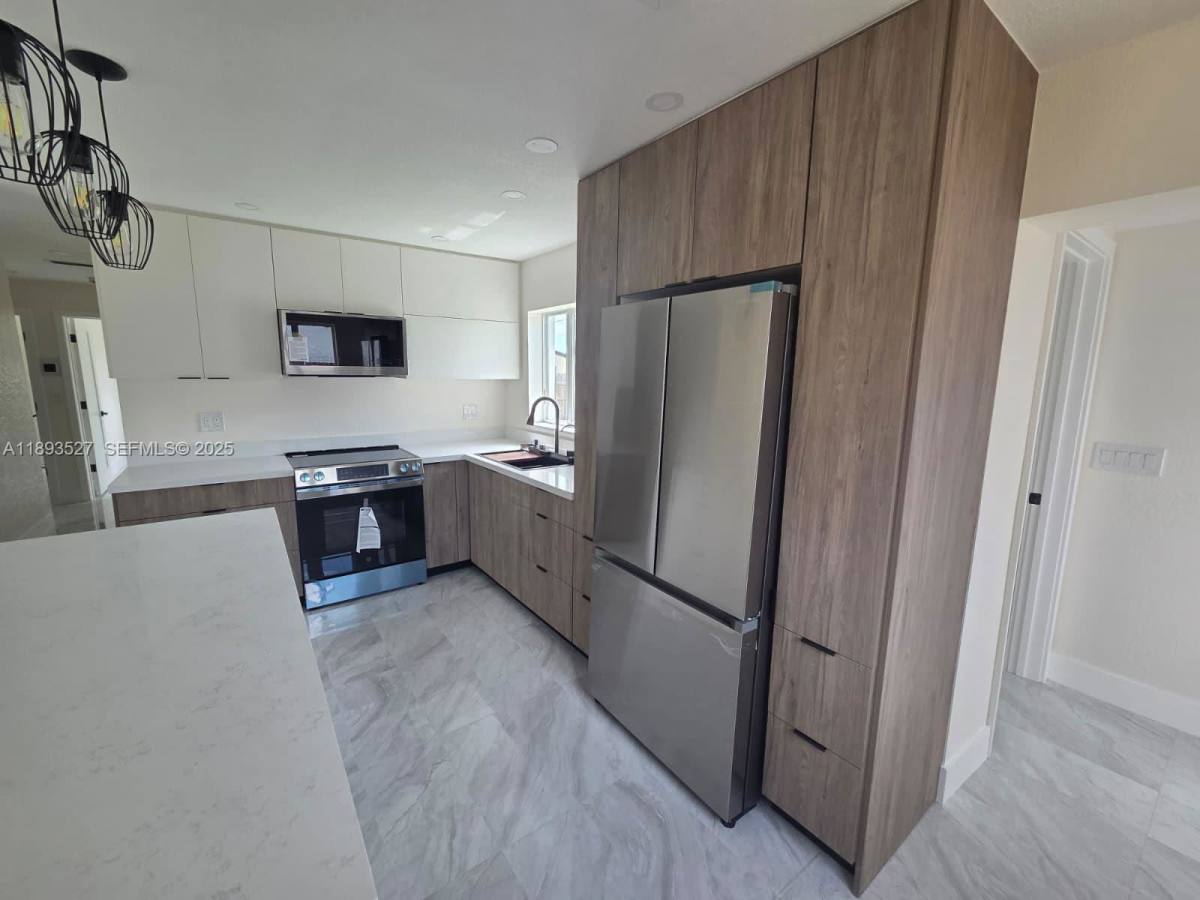 House for rent at 2615 NW 62nd Ave, Pompano Beach, FL 33063
