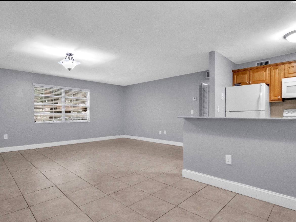 Apartment for rent at 1100 Salzedo St, Miami, FL 33134