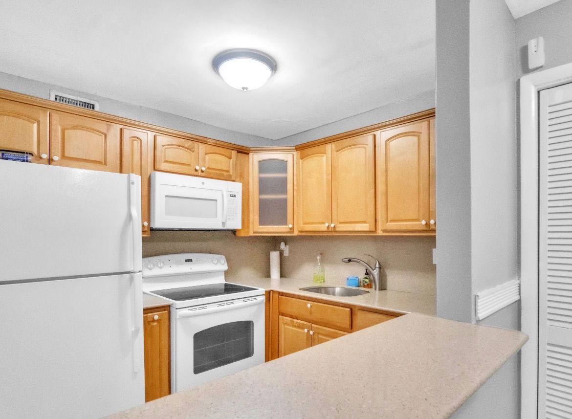 Apartment for rent at 1100 Salzedo St, Miami, FL 33134