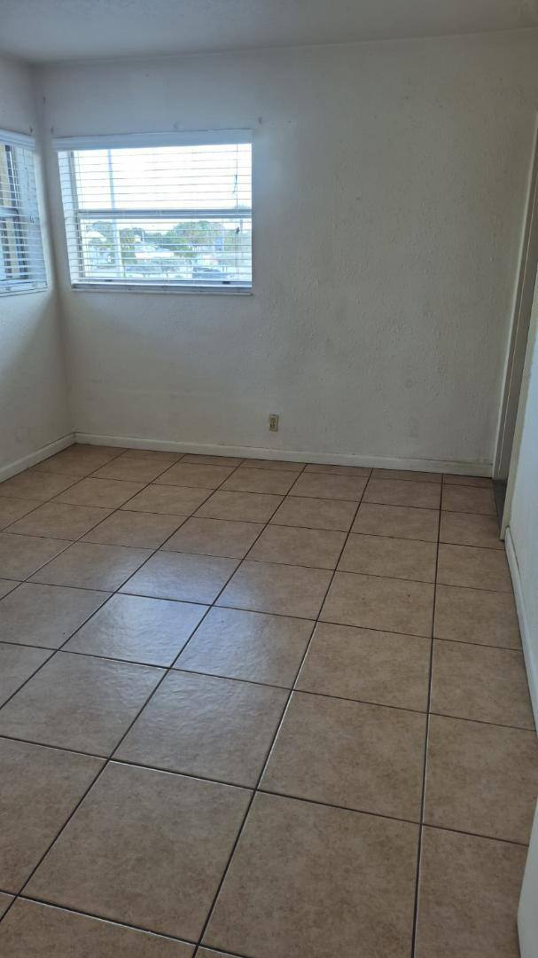 Apartment for rent at 2130 Ave S #305, West Palm Beach, FL 33404