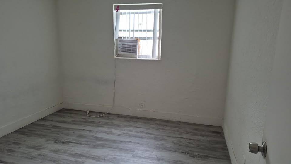 Apartment for rent at 133 SE 5th Ave #4, Delray Beach, FL 33483