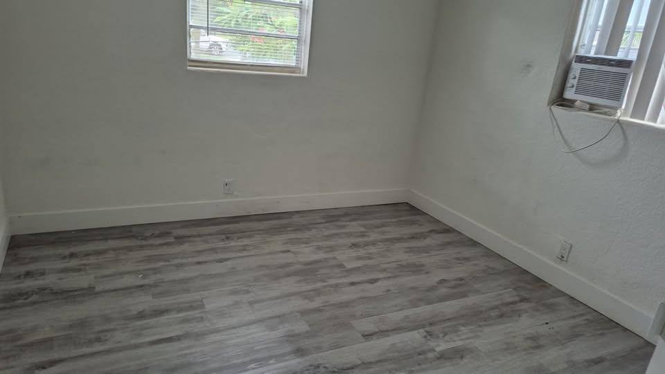 Apartment for rent at 133 SE 5th Ave #4, Delray Beach, FL 33483