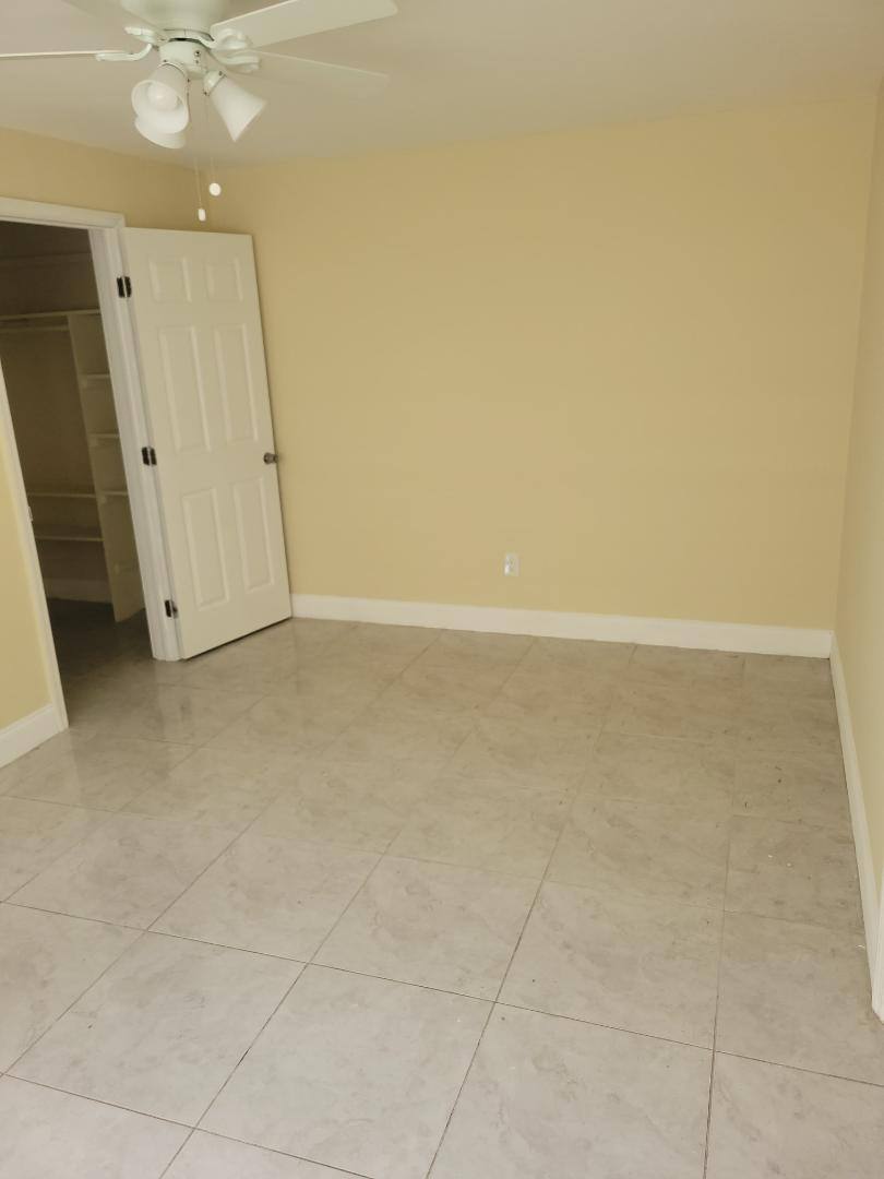 Apartment for rent at 5471 Ravenswood Rd, Fort Lauderdale, FL 33312
