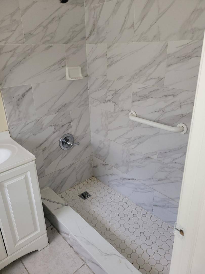 Apartment for rent at 5471 Ravenswood Rd, Fort Lauderdale, FL 33312