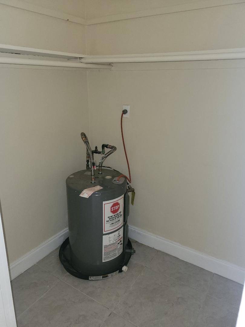 Apartment for rent at 5471 Ravenswood Rd #5, Fort Lauderdale, FL 33312