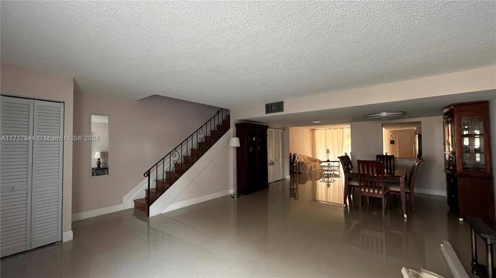 Townhouse for rent at 807 NE 27th Ave, Hallandale, FL 33009