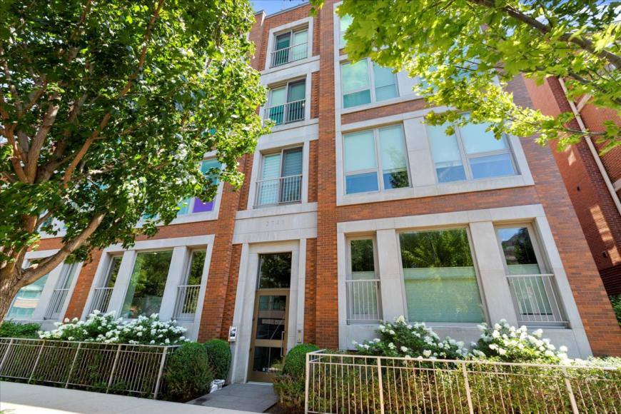 Condo for rent at 2749 N Lakewood Ave #2N, Chicago, IL 60614