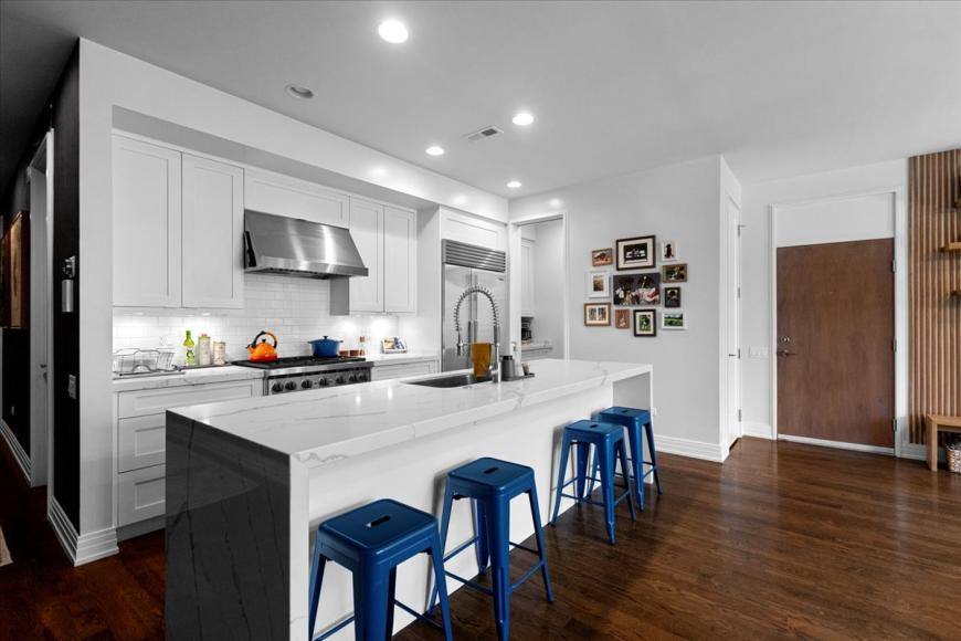 Condo for rent at 2749 N Lakewood Ave #2N, Chicago, IL 60614