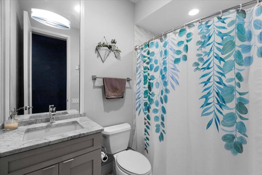 Condo for rent at 2749 N Lakewood Ave #2N, Chicago, IL 60614