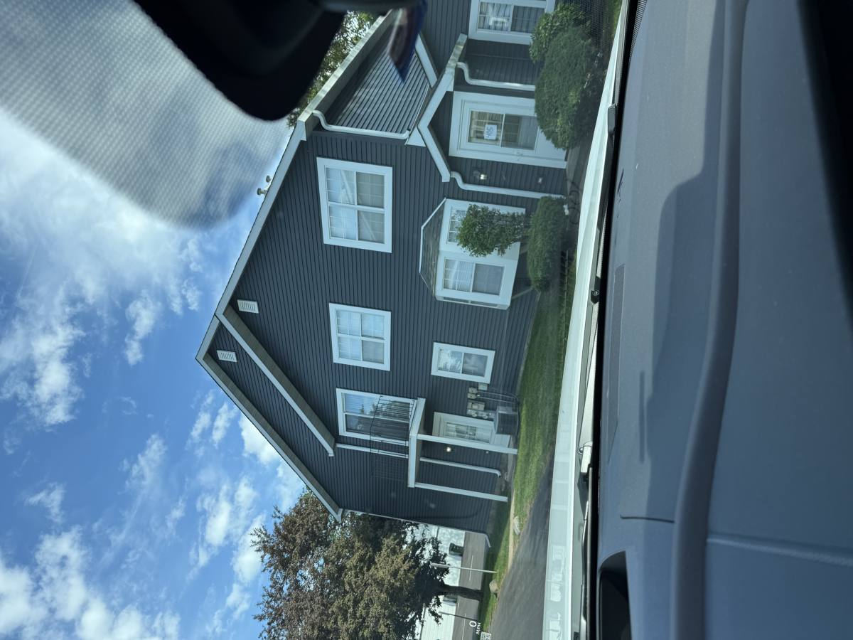 Townhouse for rent at 405 N Cambridge Dr, Palatine, IL 60067