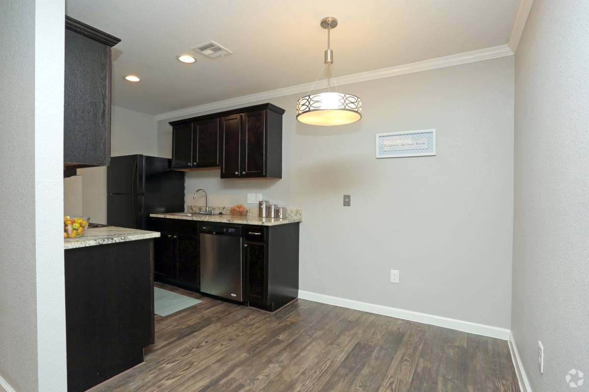 Apartment for rent at 4404 S 109th E Ave, Tulsa, OK 74146