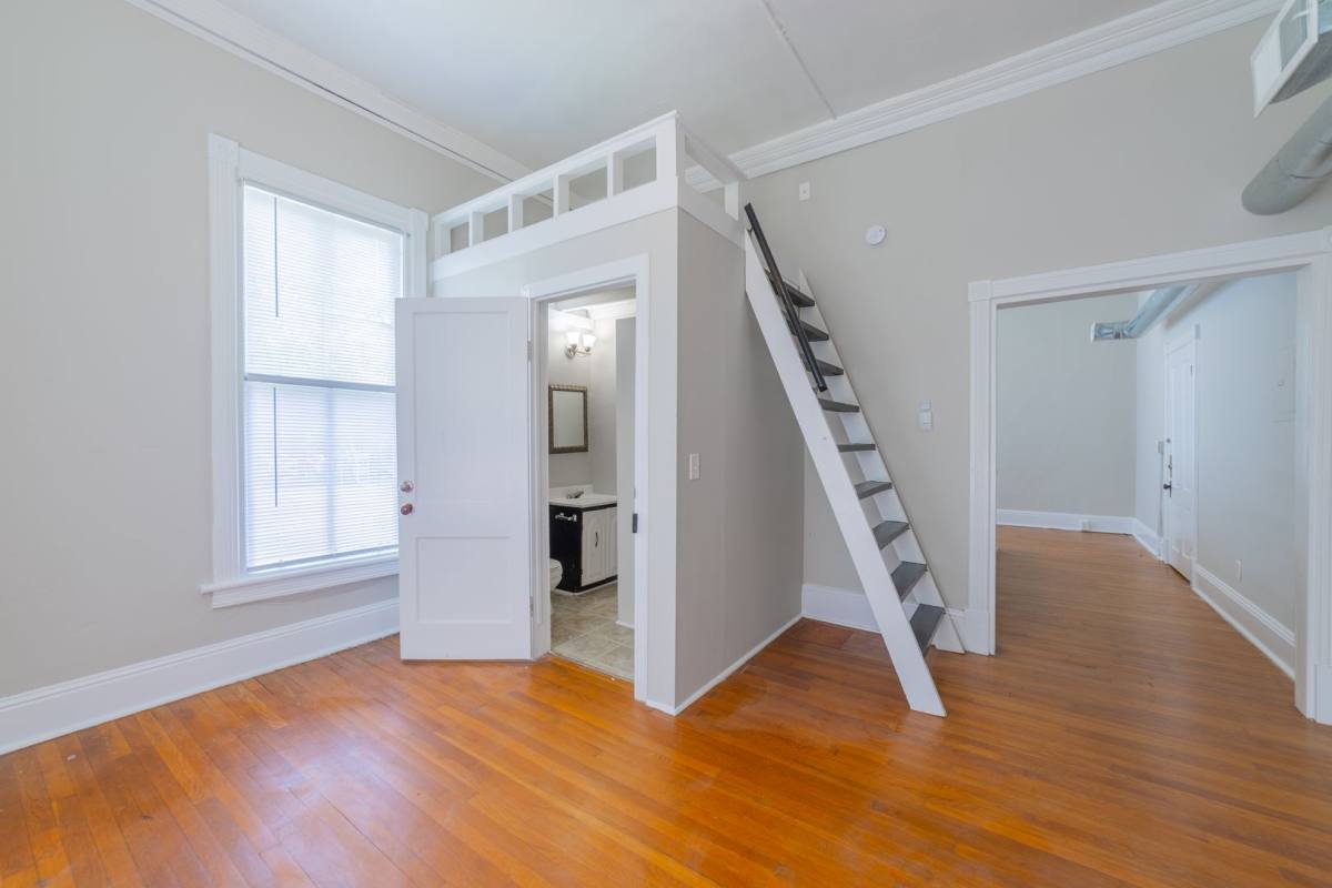 Apartment for rent at 39 Trammell St SW, Marietta, GA 30064