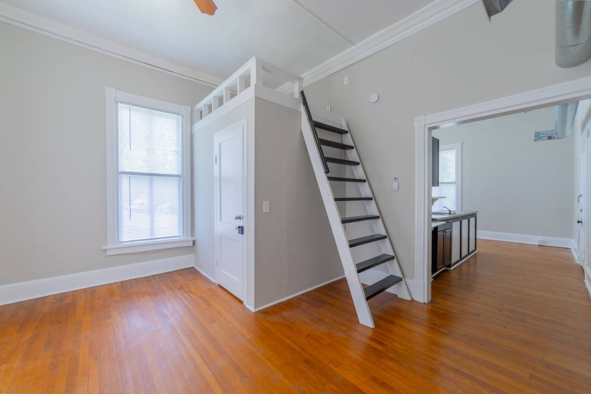 Apartment for rent at 39 Trammell St SW, Marietta, GA 30064