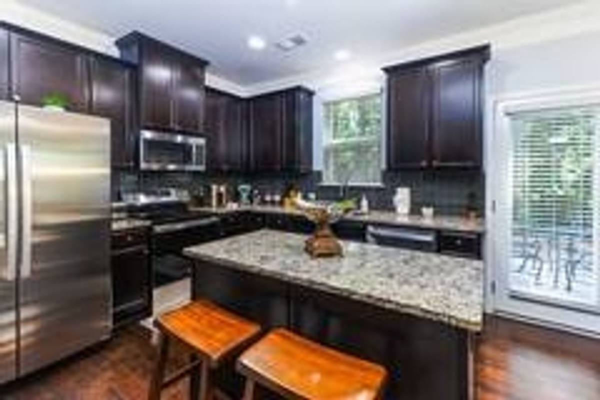 Townhouse for rent at 1547 Paxton Dr SW, Lilburn, GA 30047
