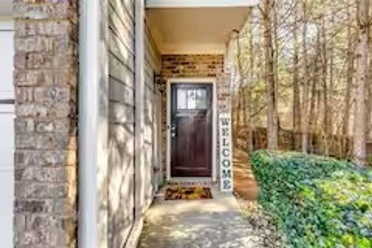 Townhouse for rent at 1547 Paxton Dr SW, Lilburn, GA 30047
