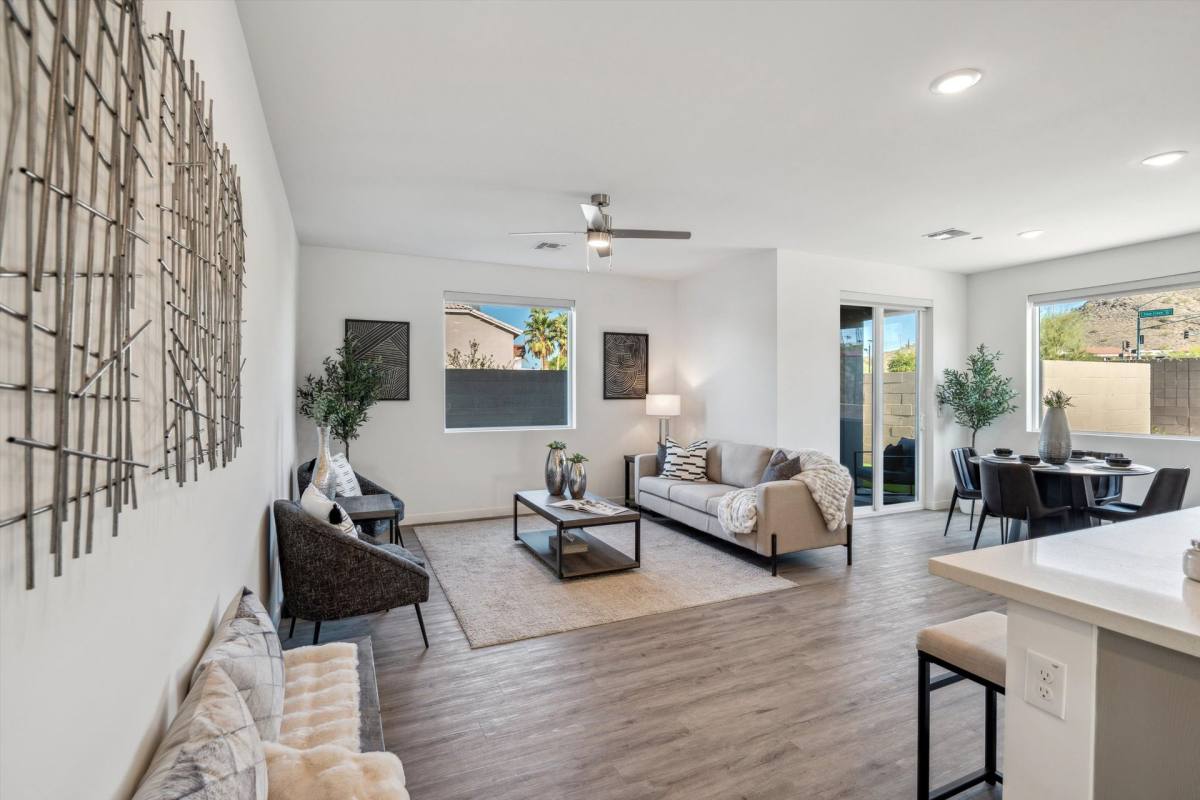 Townhouse for rent at 2119 E Voltaire Ave, Phoenix, AZ 85022