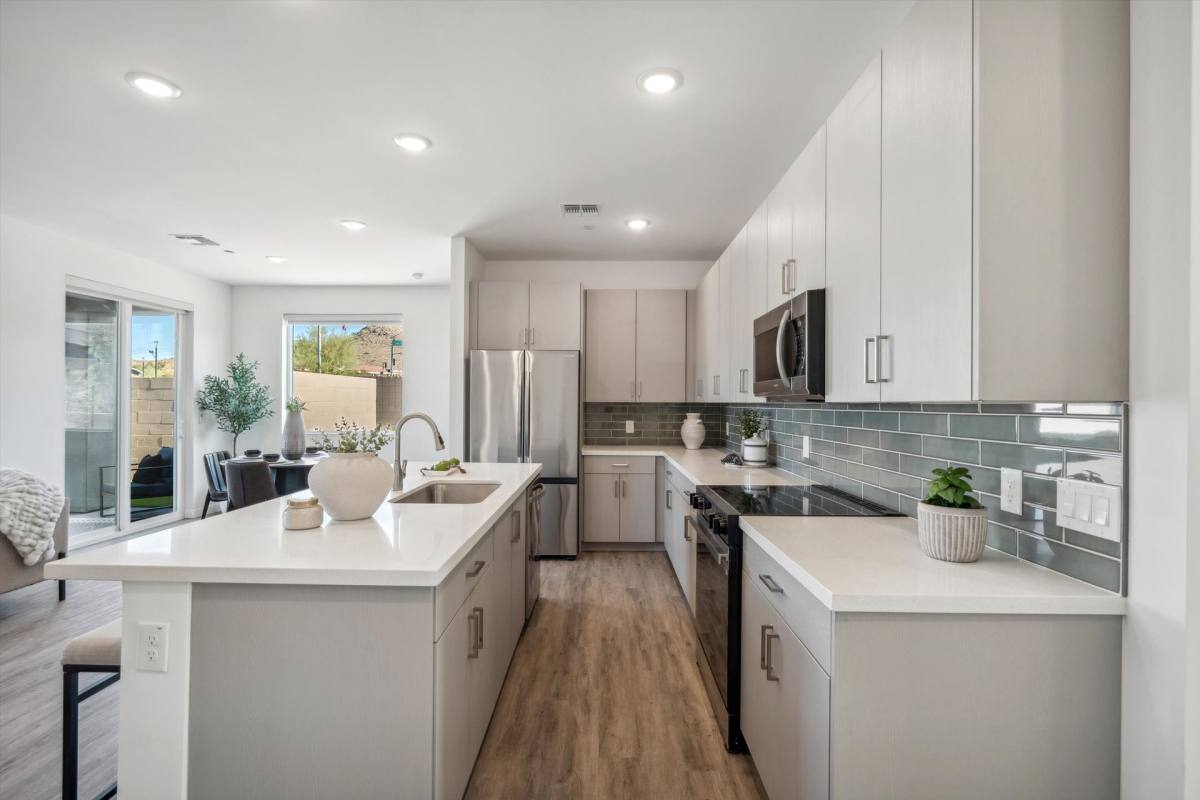 Townhouse for rent at 2119 E Voltaire Ave, Phoenix, AZ 85022