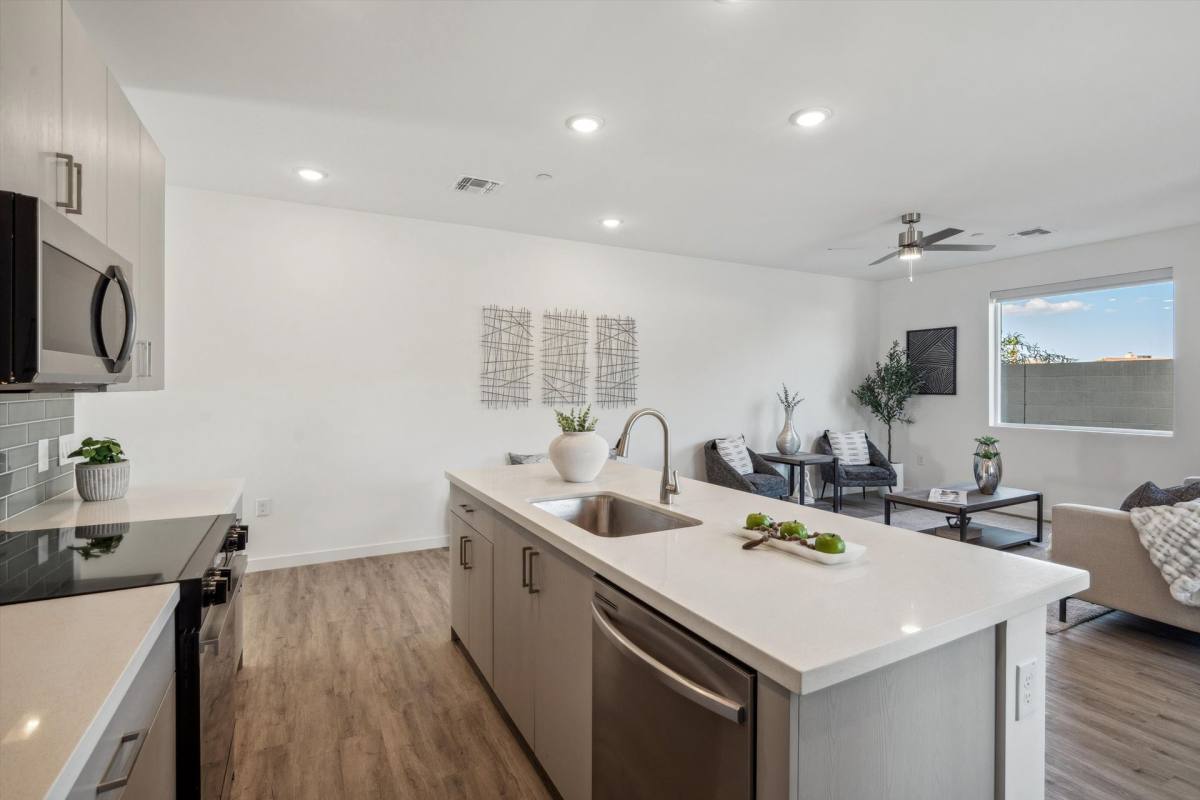 Townhouse for rent at 2119 E Voltaire Ave, Phoenix, AZ 85022