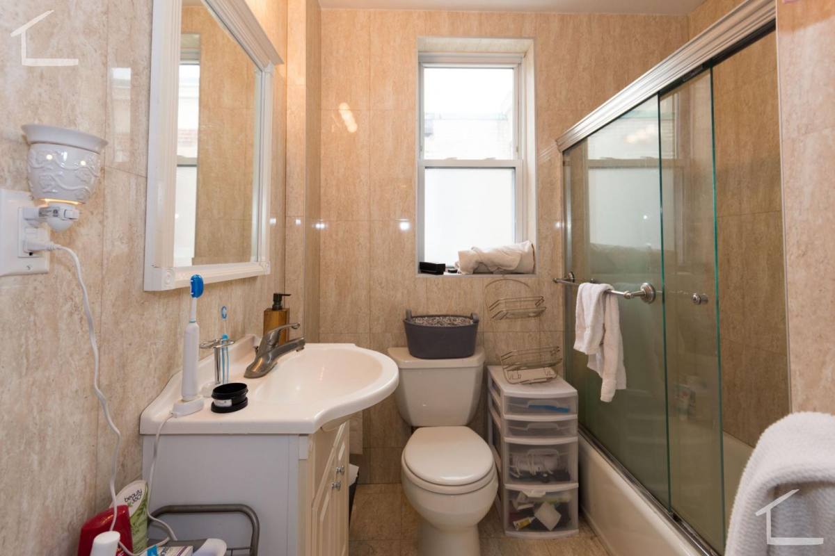 House for rent at 69 Babcock St #6, Brookline, MA 02446