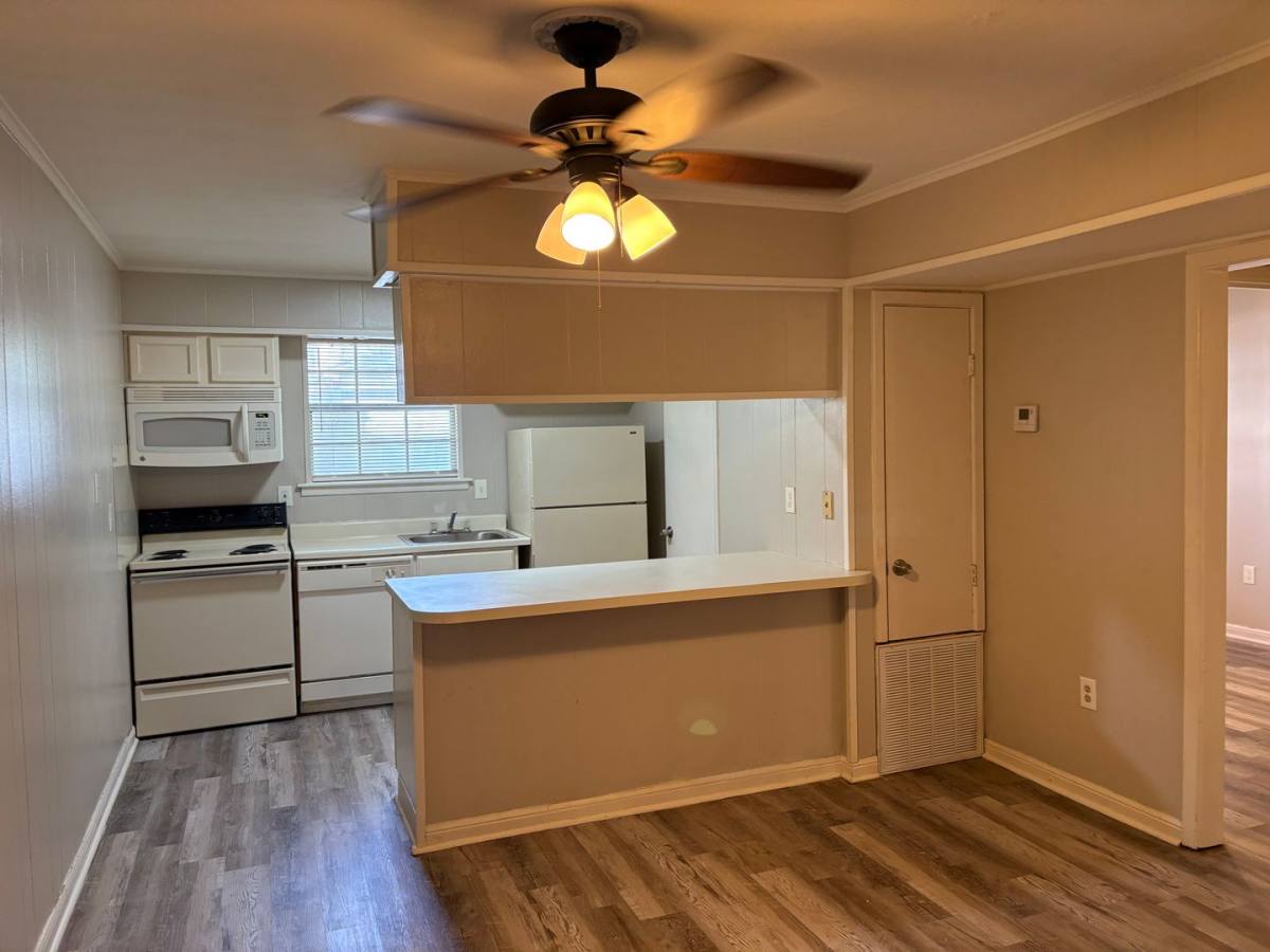 Apartment for rent at 10542 Jefferson Highway, New Orleans, LA 70123