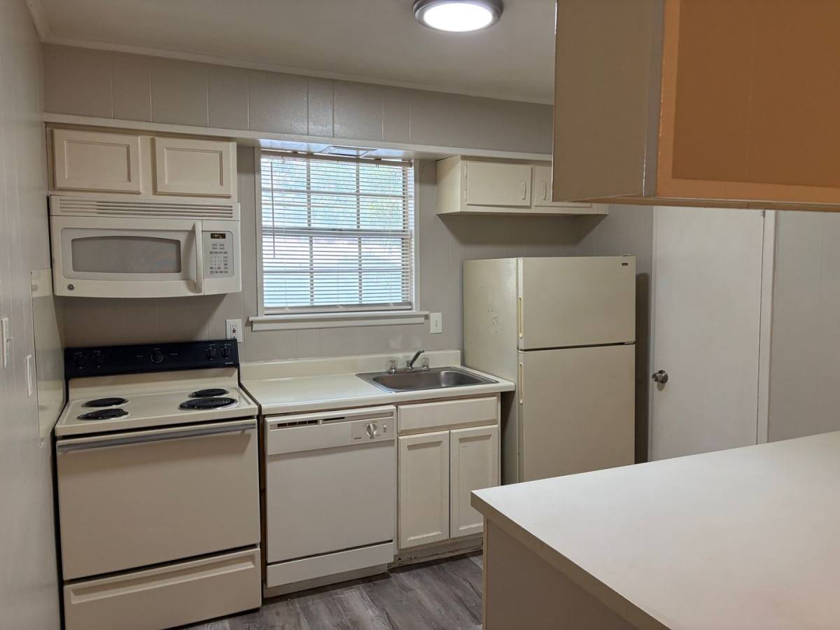 Apartment for rent at 10542 Jefferson Highway, New Orleans, LA 70123