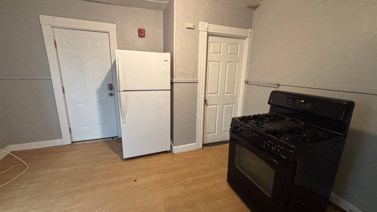 Apartment for rent at 113 Spruce St, Leominster, MA 01453