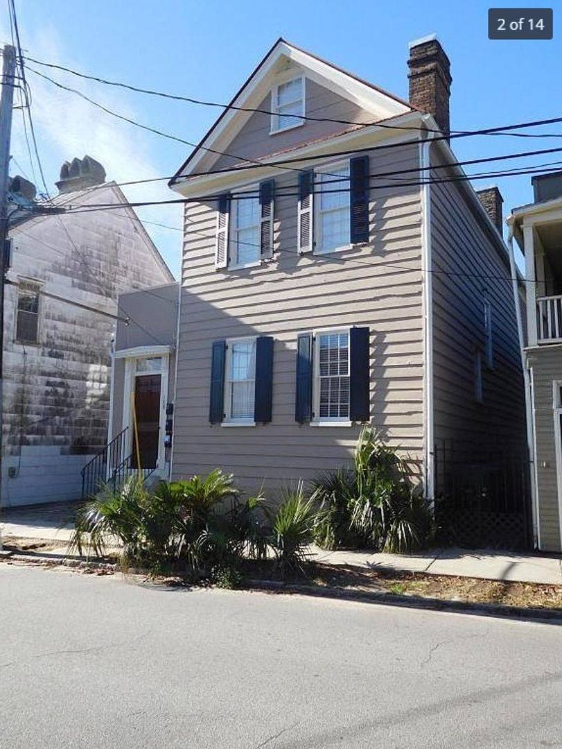 Apartment for rent at 109 Coming St, Charleston, SC 29401