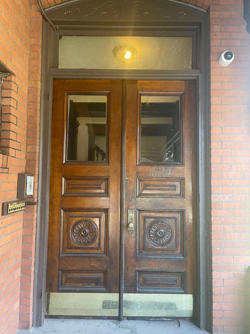 Apartment for rent at 624 Orange St, New Haven, CT 06511