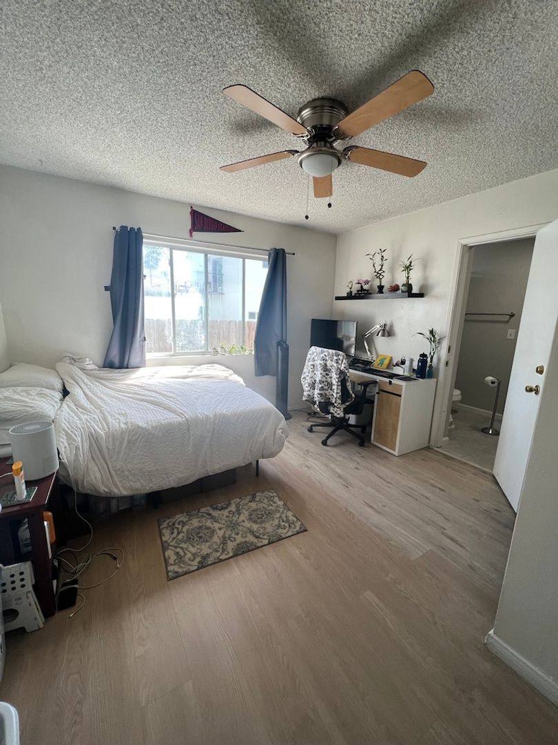 House for rent at 5048 54th St, San Diego, CA 92115