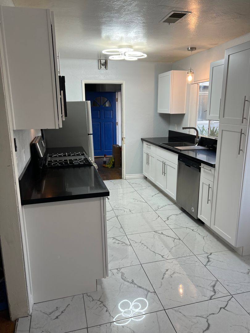 Apartment for rent at 5478 Mary Lane Dr, San Diego, CA 92115