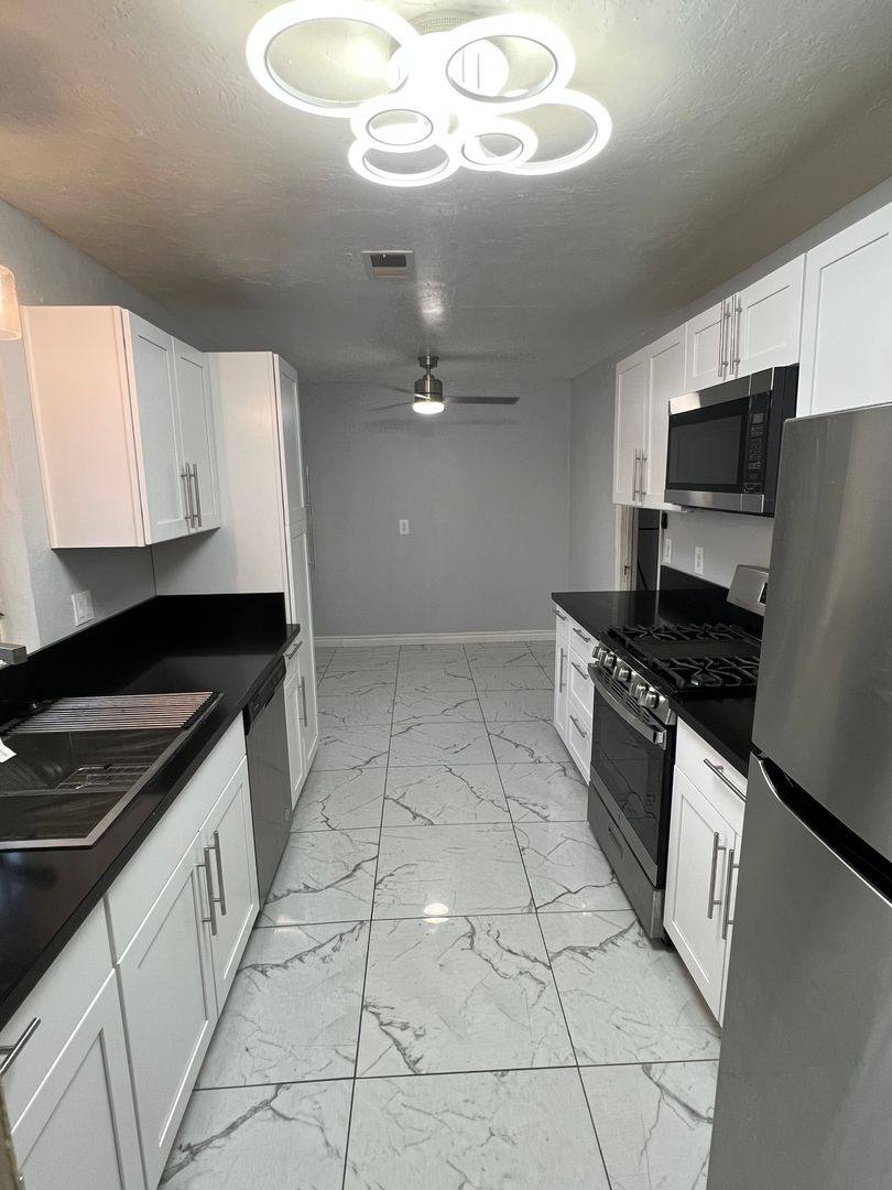 Apartment for rent at 5478 Mary Lane Dr, San Diego, CA 92115