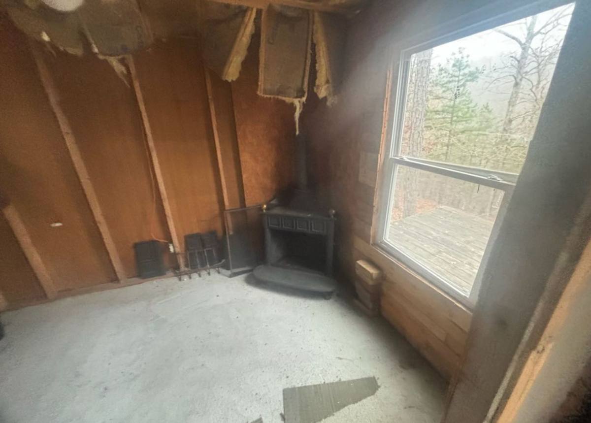 House for rent at 27880 County Rd, Annapolis, MO 63620